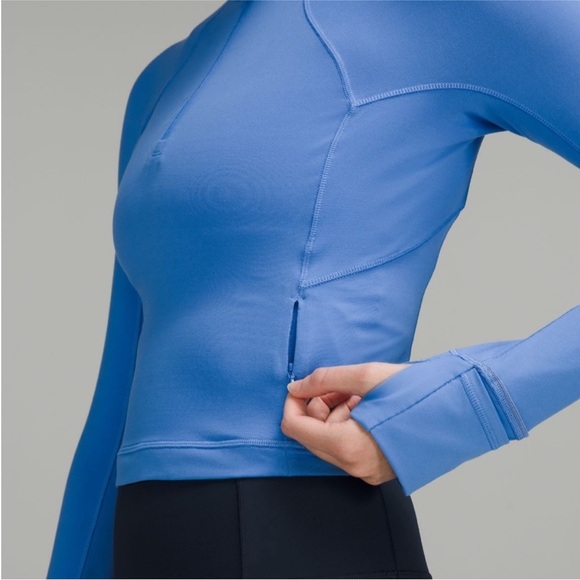 SOLD It’s Rulu Run Cropped Half Zip - Picture 3 of 6